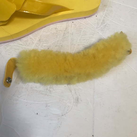 Ugg Australia NEW Poppy Flip Flop Thong Sandals Remove Back Strap Flower Pom Pom - Picture 13 of 15